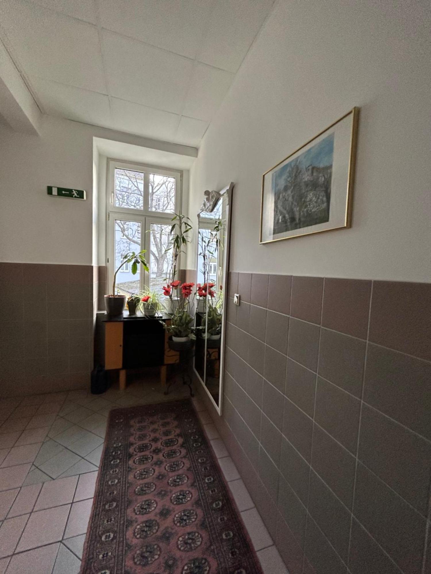 Reiner Apartment Виена Екстериор снимка